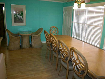 Dining area of Isle Call - Gulf Shores Beach House for Rent